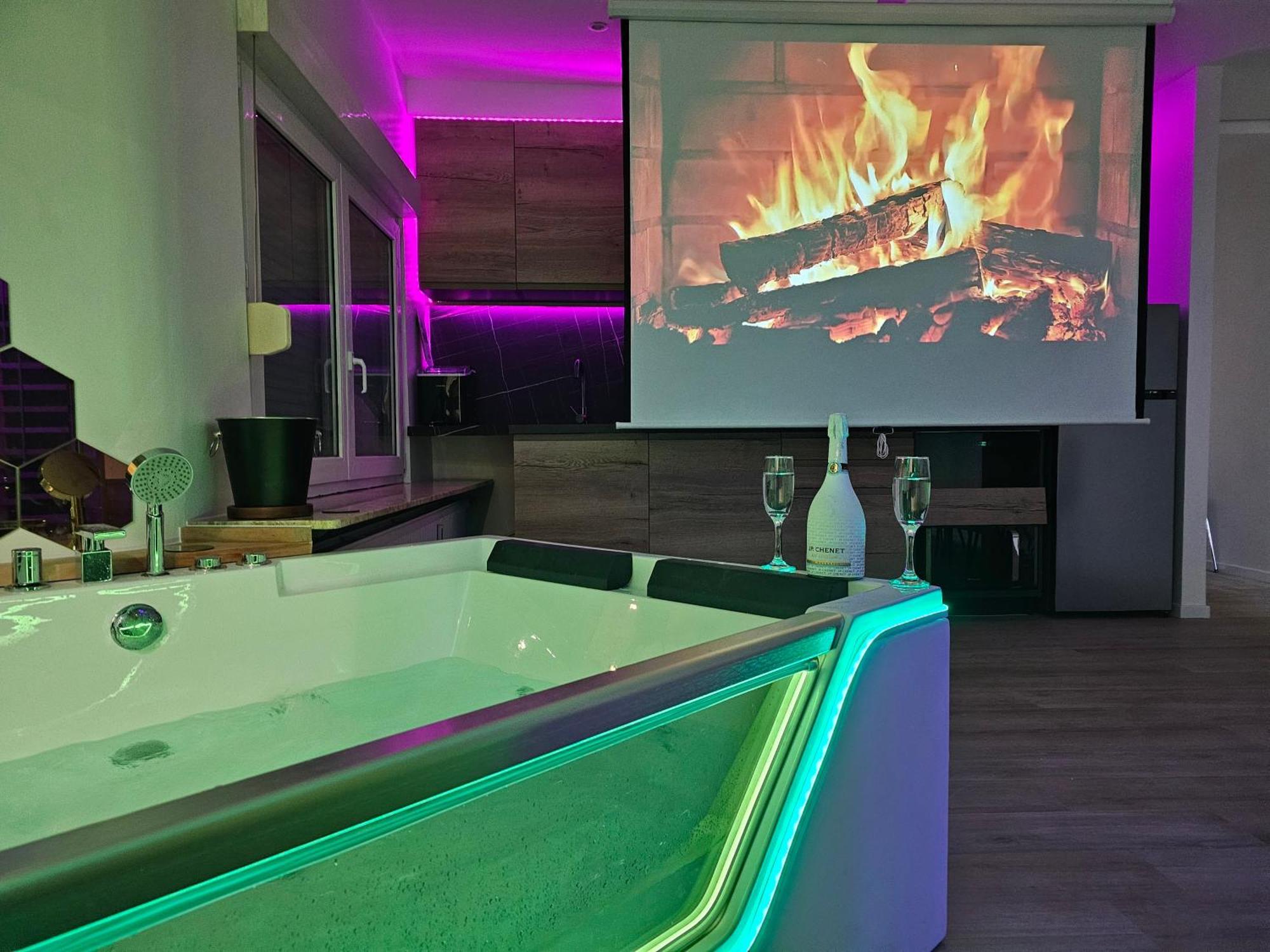 L'Appart Spa, Jacuzzi & Sauna Lejlighed Differdange Eksteriør billede